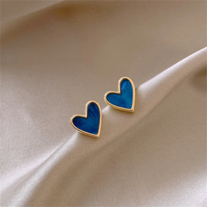 Sweet Heart Earrings (3 Color Options)